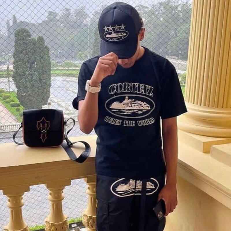 Rules The World Black T-shirt